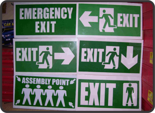 directional-signs2-600x438